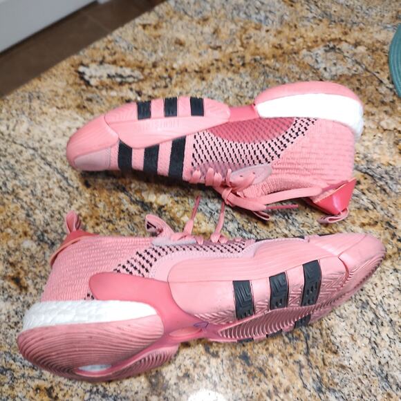 Adidas Trae Young 1 Men's Sneakers Pink Size 10.5 (US) ID APE 779001 - Picture 6 of 12